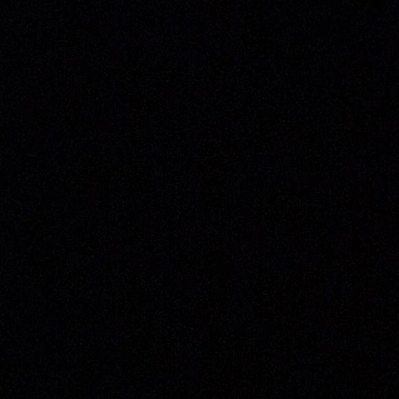 Meet your Posher, Nicole - Picture 1 of 1